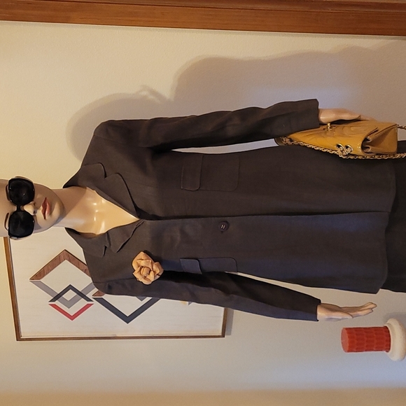 Chanel Vintage blazers & skirts. Final sale no return - Picture 13 of 17